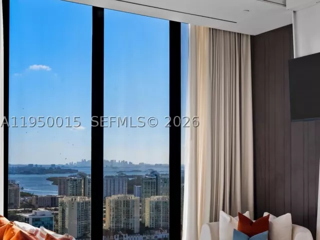 2-bedroom condo for sale in Sunny Isles Beach - 17141 Collins Ave 3002 - MondialRealty