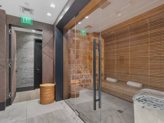 2-bedroom condo for sale in Sunny Isles Beach - 17141 Collins Ave 3002 - MondialRealty