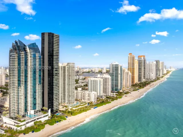 2-bedroom condo for sale in Sunny Isles Beach - 17141 Collins Ave 3002 - MondialRealty