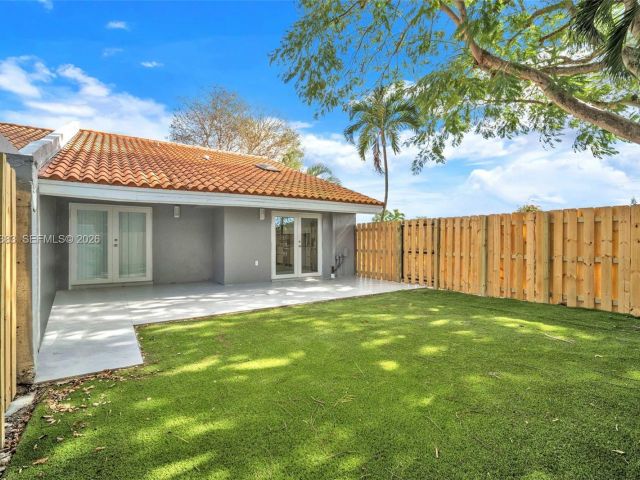 2-bedroom home for rent in Miami - 8394 SW 148th Ave 8394 - MondialRealty