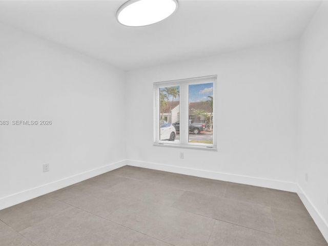 2-bedroom home for rent in Miami - 8394 SW 148th Ave 8394 - MondialRealty