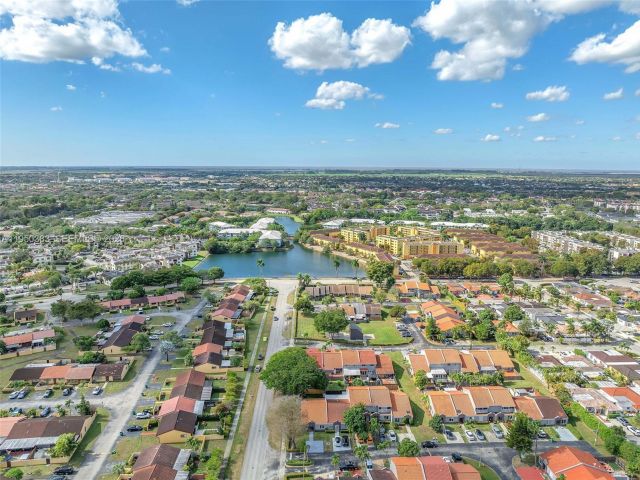 2-bedroom home for rent in Miami - 8394 SW 148th Ave 8394 - MondialRealty