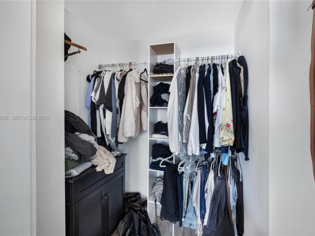 Apartment for sale  Unit #4306 - photo 7199960