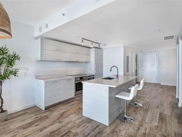 Apartment for sale  Unit #4306 - photo 7199969