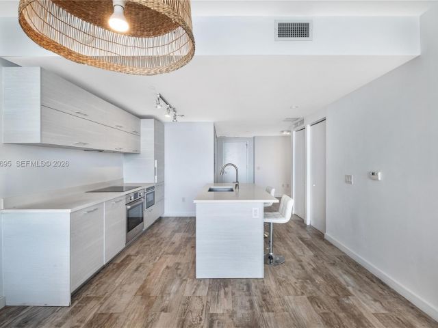 Apartment for sale  Unit #4306 - photo 7199970