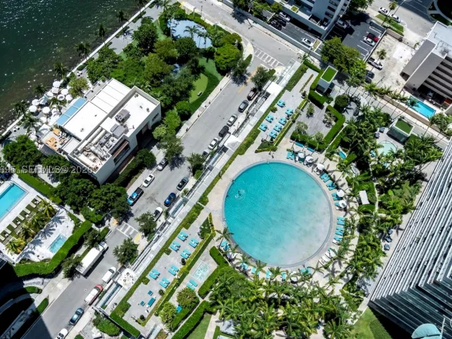 2-bedroom condo for sale in Miami - 650 NE 32nd St 4306 - MondialRealty