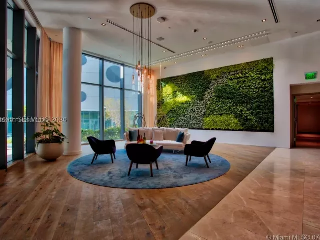 2-bedroom condo for sale in Miami - 650 NE 32nd St 4306 - MondialRealty