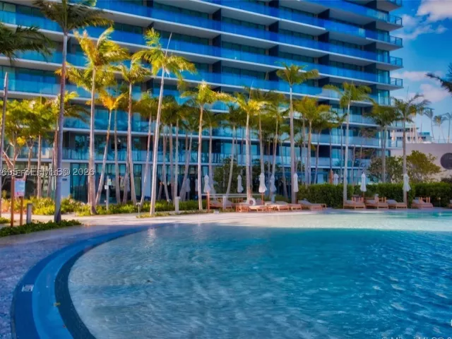 2-bedroom condo for sale in Miami - 650 NE 32nd St 4306 - MondialRealty