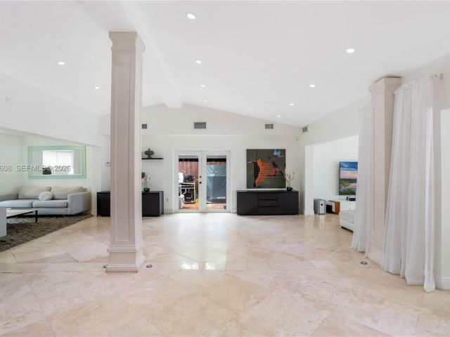 Home for rent at 12515 Palm Rd - photo 7264992