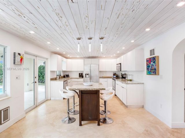 Home for rent at 12515 Palm Rd - photo 7264998