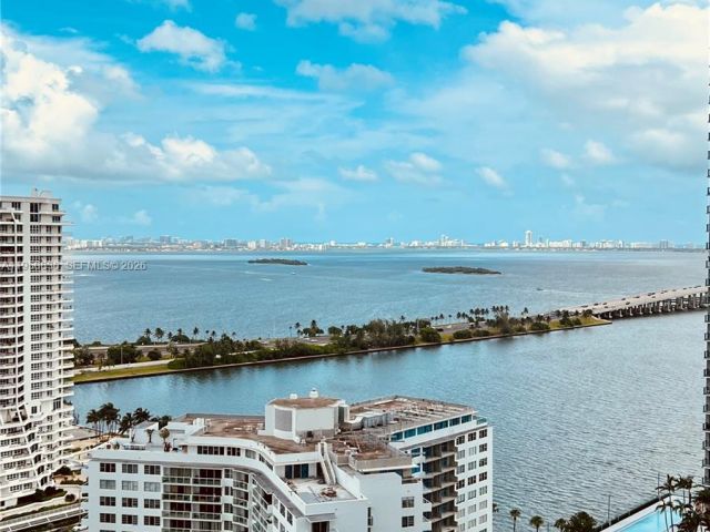 1-bedroom condo for rent in Miami - 501 NE 31st St 2204 - MondialRealty