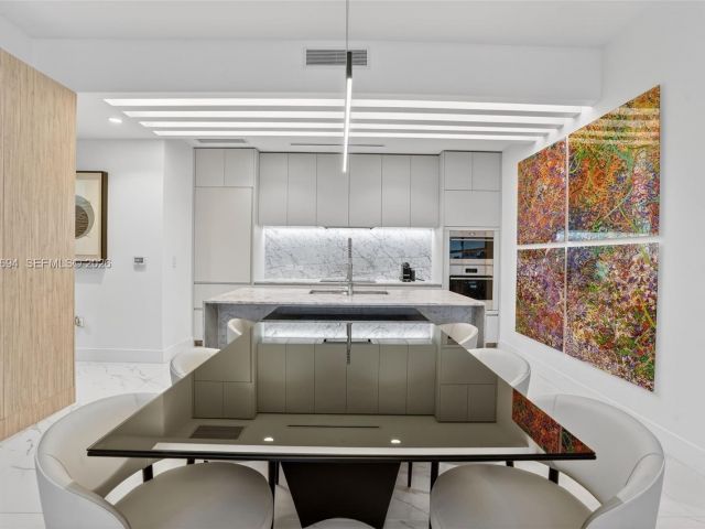 Apartment for rent  Unit #405 - photo 7199721