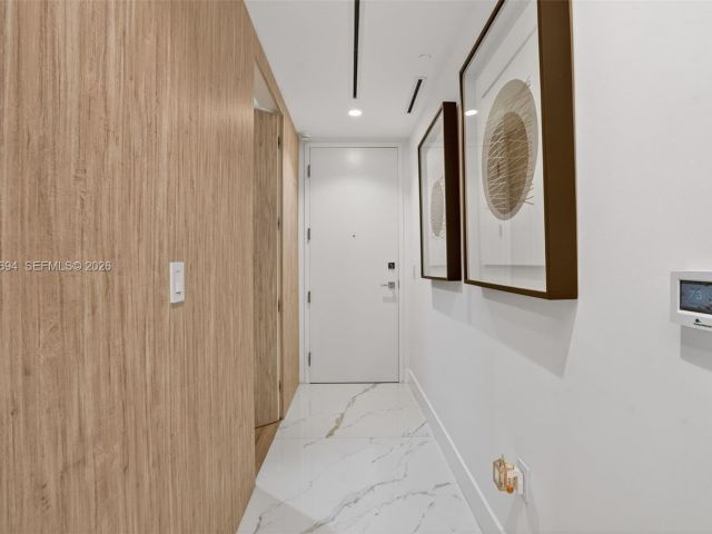 Apartment for rent  Unit #405 - photo 7199726