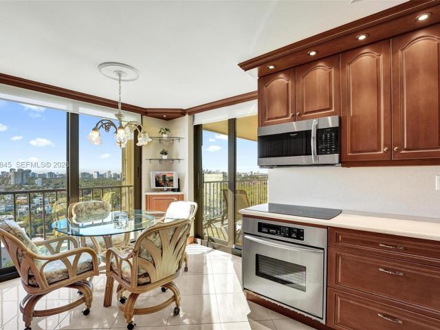 Apartment for sale  Unit #TH-B - photo 7261258