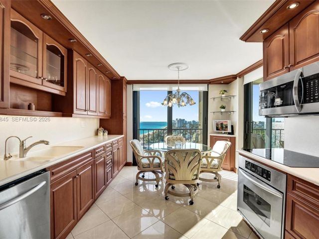 Apartment for sale  Unit #TH-B - photo 7261260