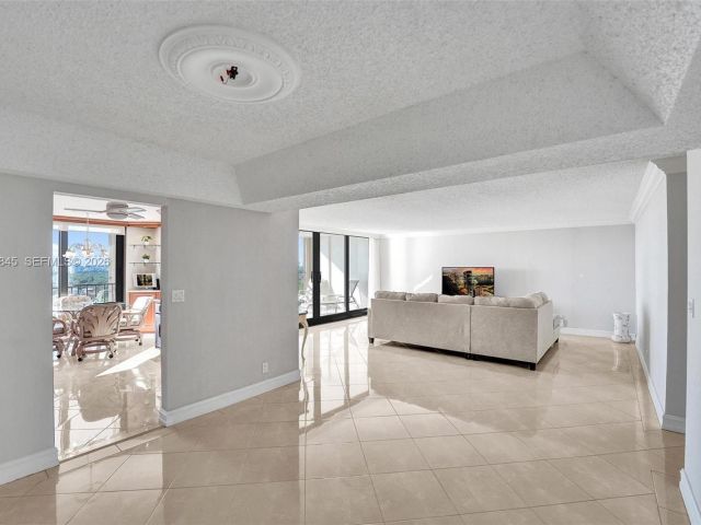 Apartment for sale  Unit #TH-B - photo 7261261