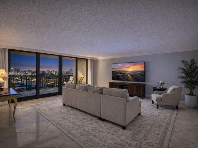 Apartment for sale  Unit #TH-B - photo 7261268