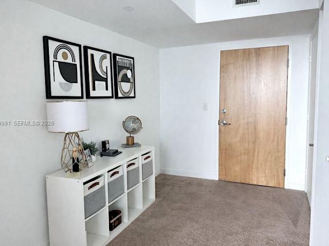 1-bedroom condo for sale in Miami - 350 S Miami Ave 2215 - MondialRealty