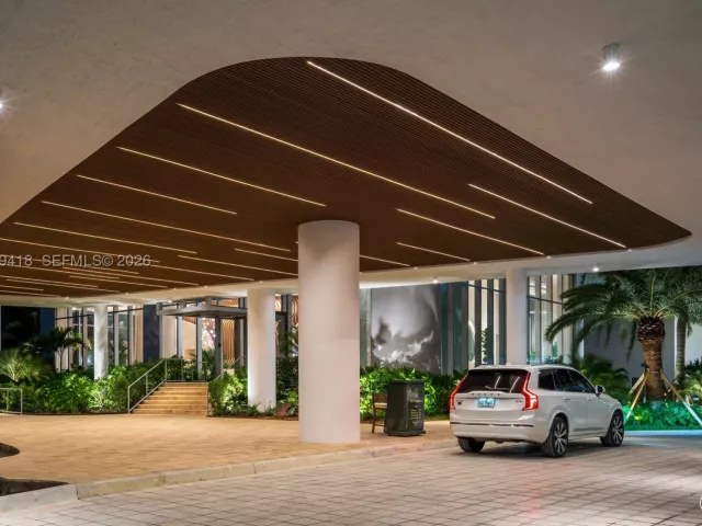 2-bedroom condo for sale in Miami - 700 NE 24th St 2602 - MondialRealty