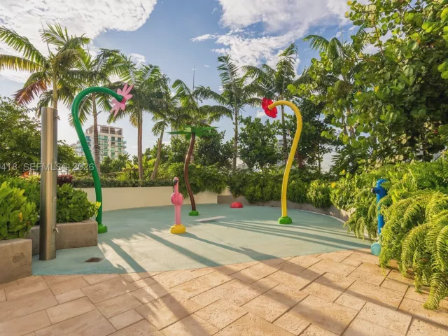 2-bedroom condo for sale in Miami - 700 NE 24th St 2602 - MondialRealty