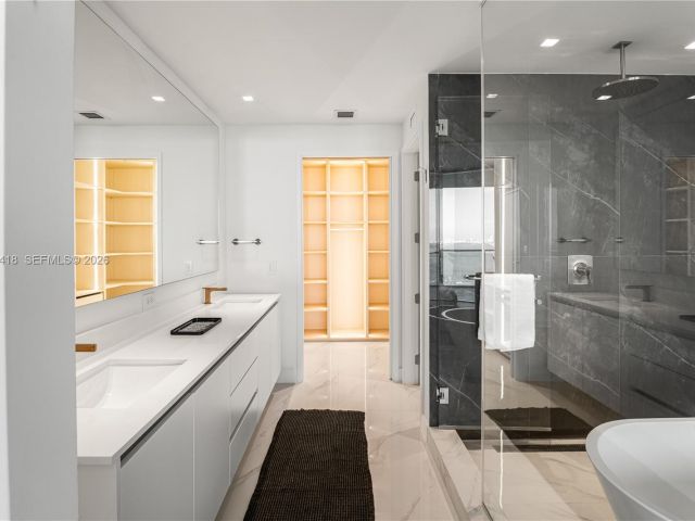 Apartment for sale  Unit #2602 - photo 7244825