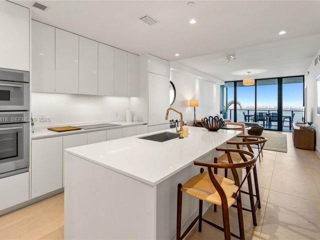 Apartment for sale  Unit #2602 - photo 7244835