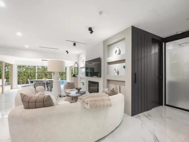 4-bedroom home for sale in Fort Lauderdale - 2711 NE 19th Street - MondialRealty
