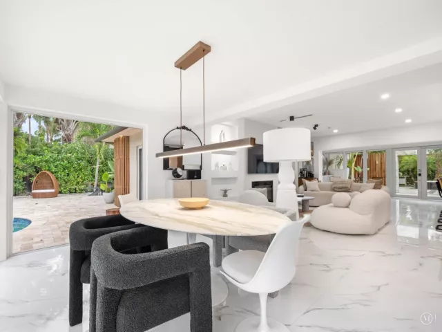 4-bedroom home for sale in Fort Lauderdale - 2711 NE 19th Street - MondialRealty