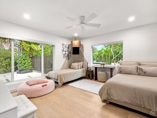 4-bedroom home for sale in Fort Lauderdale - 2711 NE 19th Street - MondialRealty
