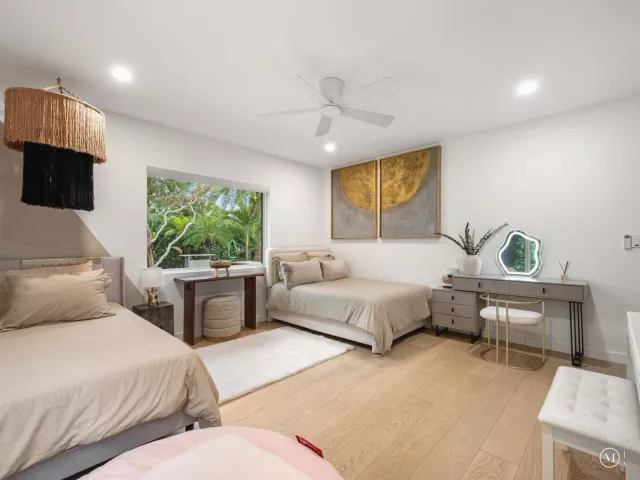 4-bedroom home for sale in Fort Lauderdale - 2711 NE 19th Street - MondialRealty