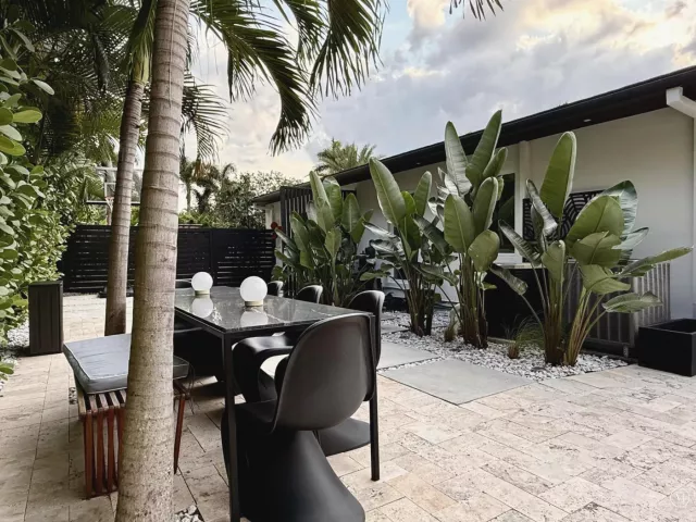 4-bedroom home for sale in Fort Lauderdale - 2711 NE 19th Street - MondialRealty