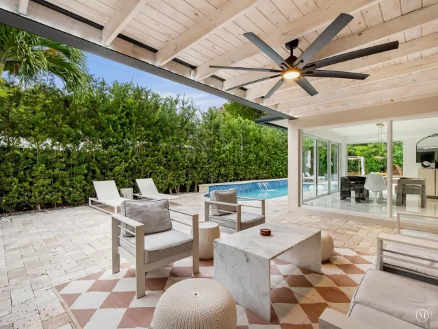 4-bedroom home for sale in Fort Lauderdale - 2711 NE 19th Street - MondialRealty