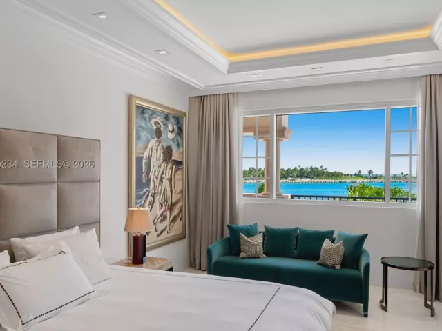 4-bedroom condo for sale in Miami Beach - 7124 Fisher Island Dr 7124 - MondialRealty