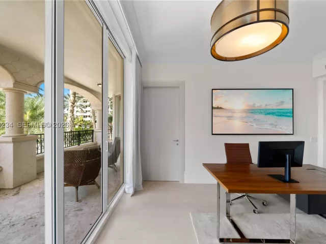 4-bedroom condo for sale in Miami Beach - 7124 Fisher Island Dr 7124 - MondialRealty