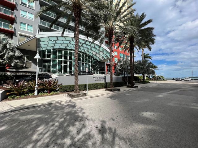 1-bedroom condo for rent in Miami - 1155 Brickell Bay Dr 1107 - MondialRealty