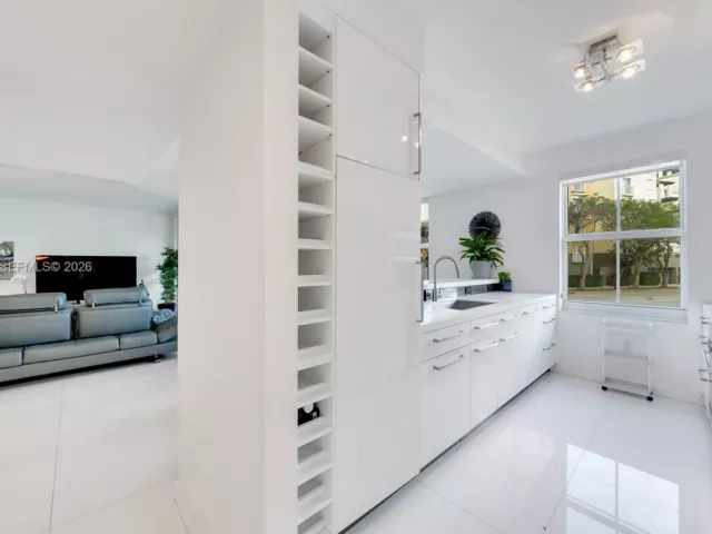 Home for sale at 90 Alton Rd TH-1 - photo 7270488