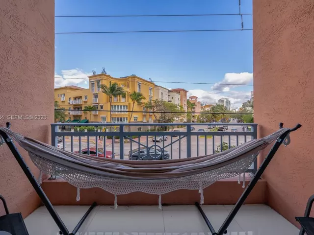 Home for sale at 90 Alton Rd TH-1 - photo 7270477