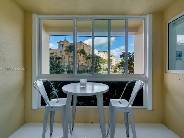 Home for sale at 90 Alton Rd TH-1 - photo 7270484