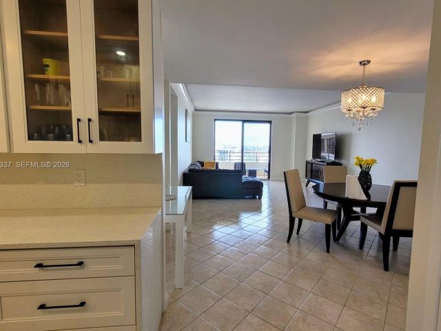 2-bedroom condo for sale in Hallandale Beach - 2500 Parkview Dr 2517 - MondialRealty