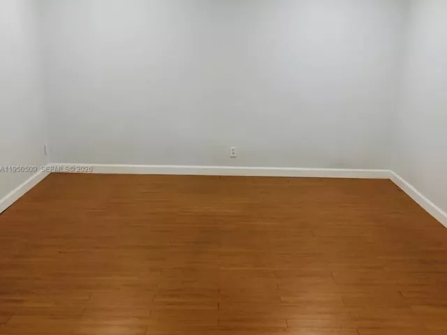 3-bedroom home for sale in West Palm Beach - 13677 Temple Blvd - MondialRealty