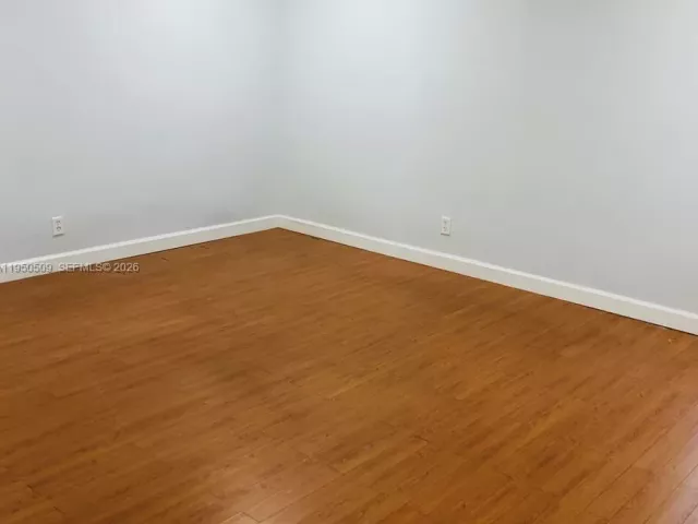 3-bedroom home for sale in West Palm Beach - 13677 Temple Blvd - MondialRealty