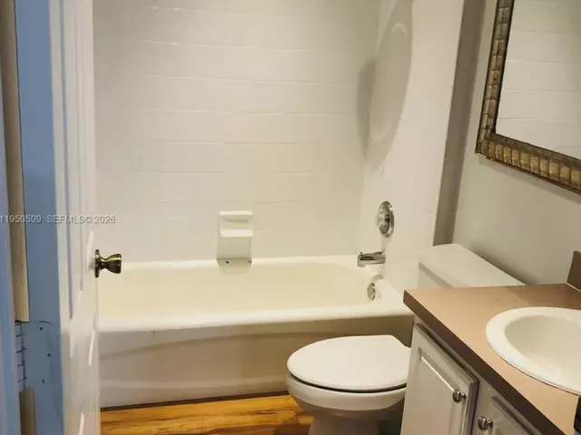 3-bedroom home for sale in West Palm Beach - 13677 Temple Blvd - MondialRealty