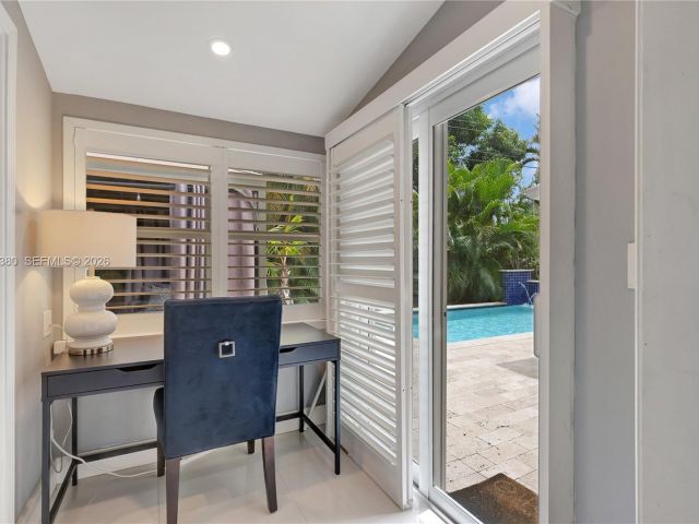 Home for sale at 424 NE 27th Dr - photo 7329750