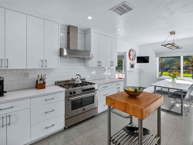 Home for sale at 831 NE 109th St - photo 7524691