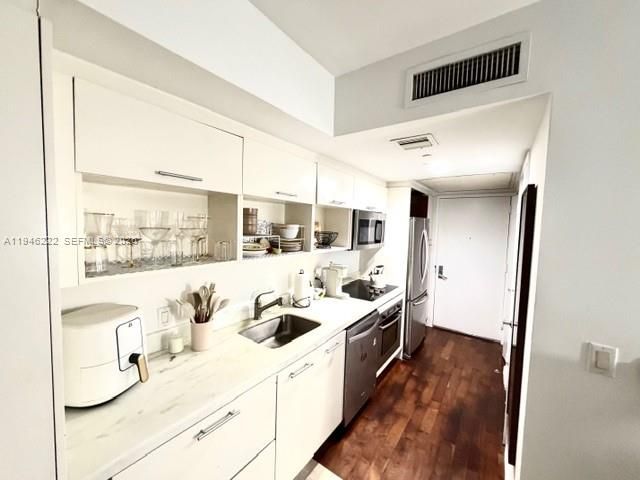 condo for sale in Miami - 50 Biscayne Blvd 705 - MondialRealty