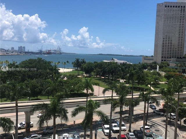 condo for sale in Miami - 50 Biscayne Blvd 705 - MondialRealty