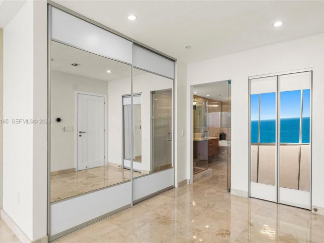 Apartment for rent  Unit #4208 - photo 7222716