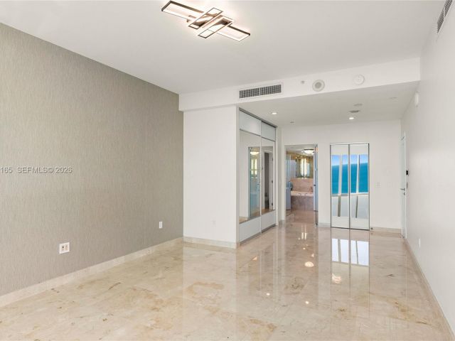 Apartment for rent  Unit #4208 - photo 7222718