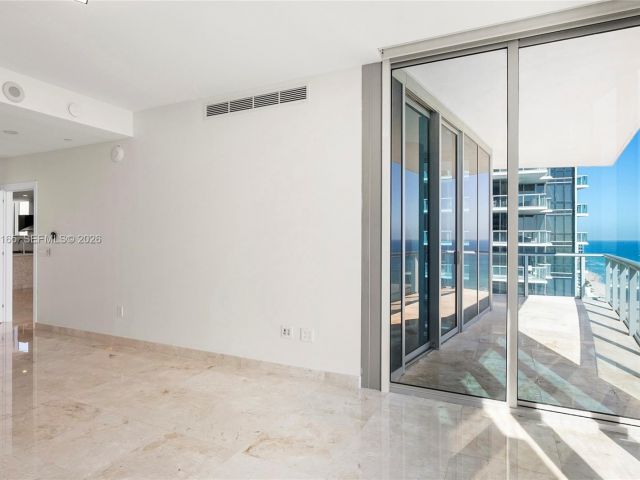 Apartment for rent  Unit #4208 - photo 7222719