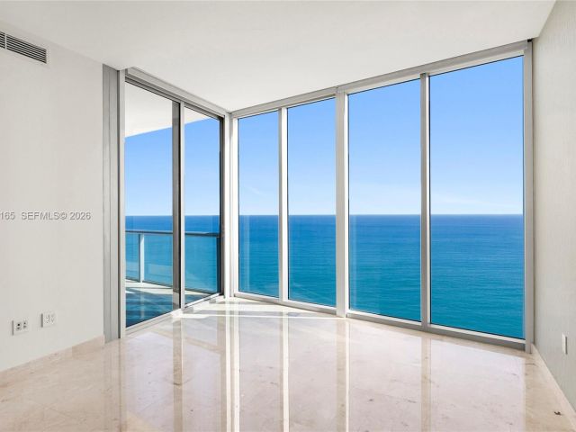 Apartment for rent  Unit #4208 - photo 7222724